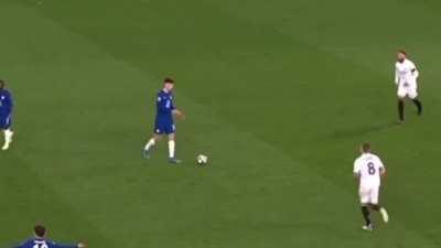 Kai Havertz trolling Kroos & Ramos with a proper time-wasting technique!