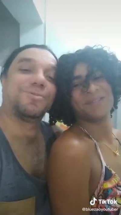 Bluezao e seu mulherão🤤🤤🤤