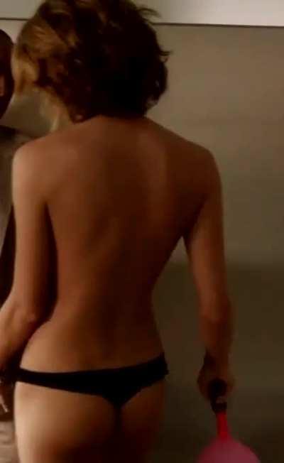 Dawn Olivieri grabs dick in House of Lies