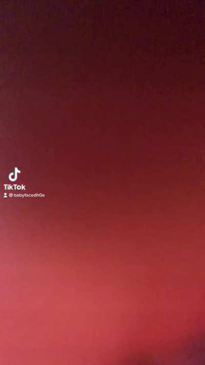 This thicc slut can do magic. Next thing she'll have me under her spell, gooning for hours