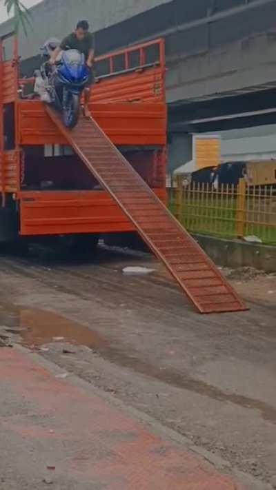 Unloading the brand new motorcycle