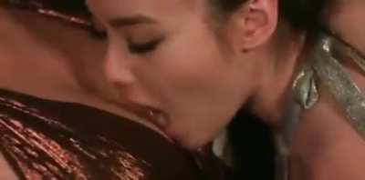 Elizabeth Hurley and Pear Chiravara in 