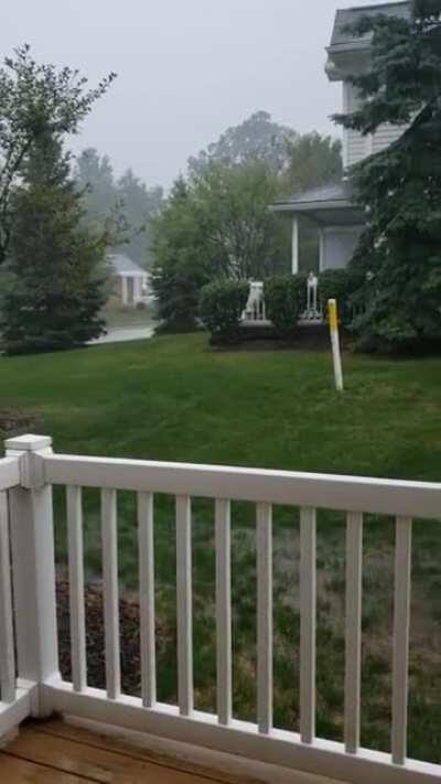 Heavy rains in Cleveland, OH this morning