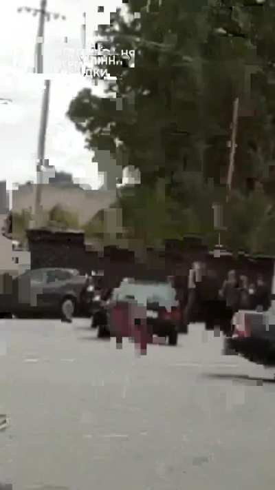 Using a preplanted IED, local partisans with help from HUR, blew up and killed a Lieutenant Colonel and two other members of the Russian National Guard 