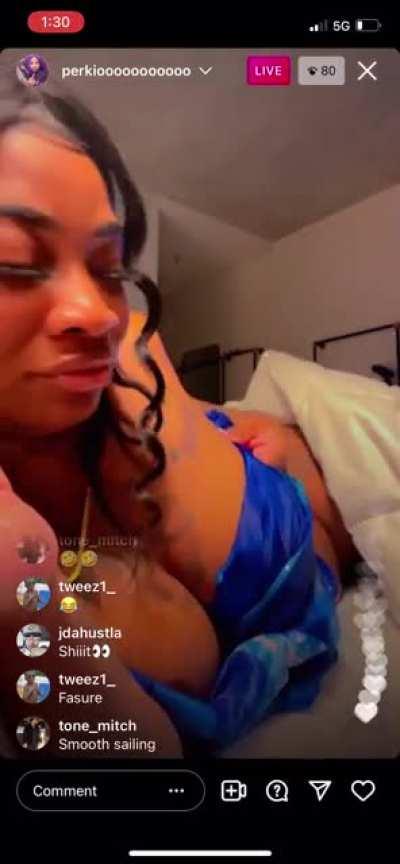 perkiooooooooooo nipple slip part 1