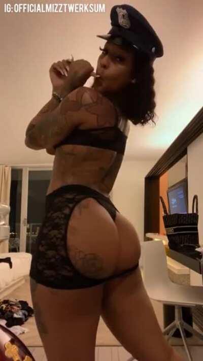 TW3RKSUM & K. GR4ND ( SOMETHIN LITE)