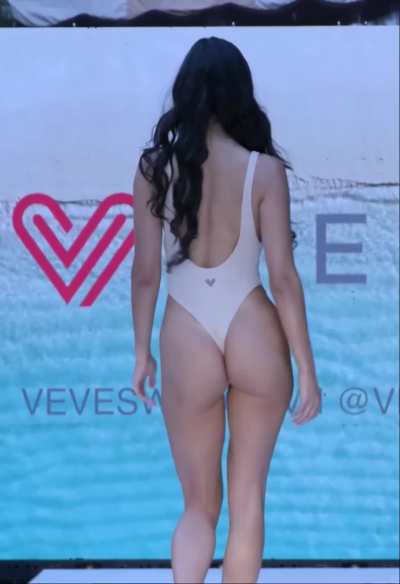Jessica Alves - Veve Swim, Miami Swim Week 2025 part2 (2 speeds)