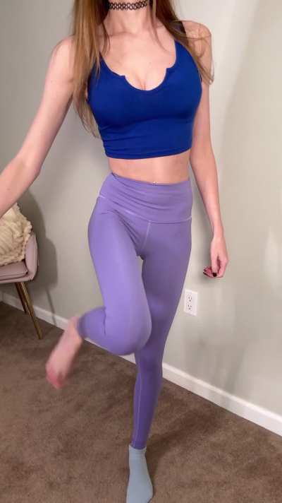 Showing off my purple Lululemon leggings 