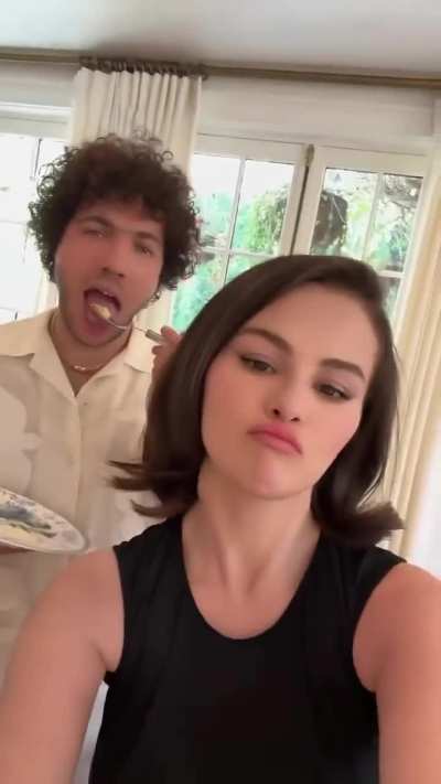 'Calling in to say hello' | IG February 2025