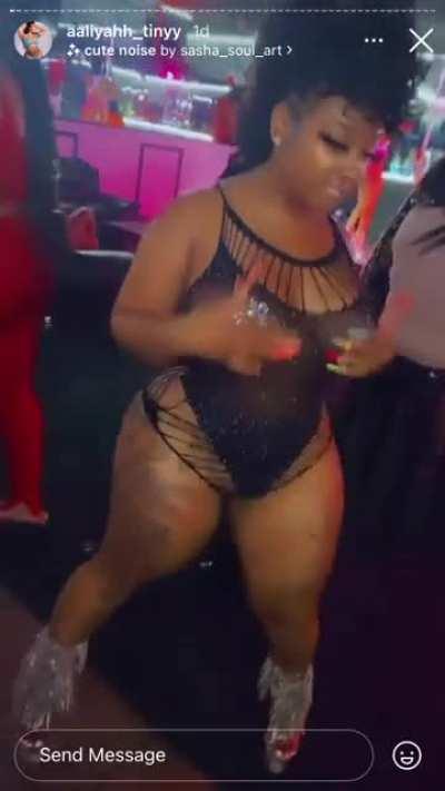 Aaliyah and her friend 🔥🔥