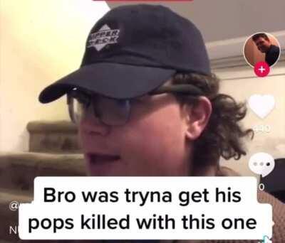 😭😭😭😭😭😭😭😭😭why he rode on the beat though lmaooo.