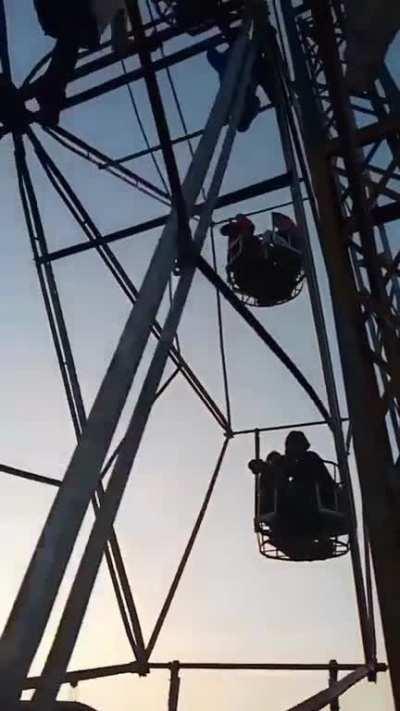 Aaj mai upar aasman neeche ft. desi superman