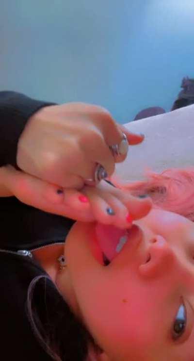 I’ll let you lick my soles in exchange for your soul