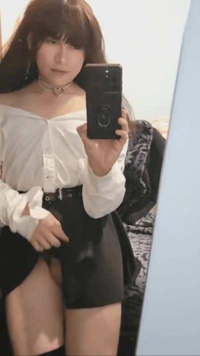 Girl with a milking kink but she's trans 😵‍💫