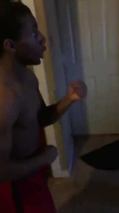 Man running his mouth catches a prolonged asswhooping