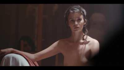 Emily Barber hot body in Bridgerton S2 (released today!)