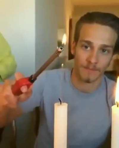 Slomo scream of disbelief [X-post from /r/LearnUselessTalents]