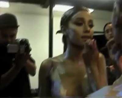 We can see all the detail of her boob size in this video. I would love to suck them 😻