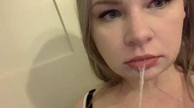 stretched little mouth hole