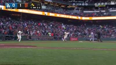 [Highlight] Darin Ruf’s first AB back with the Giants is an RBI double off Clayton Kershaw