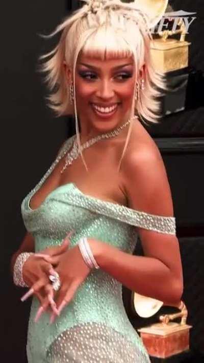 ✨Alexa play doja cat shine bright 💎