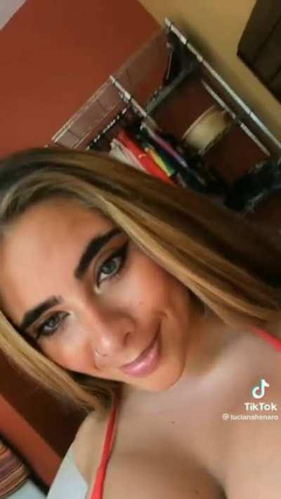 @lucianahenaro 🍒