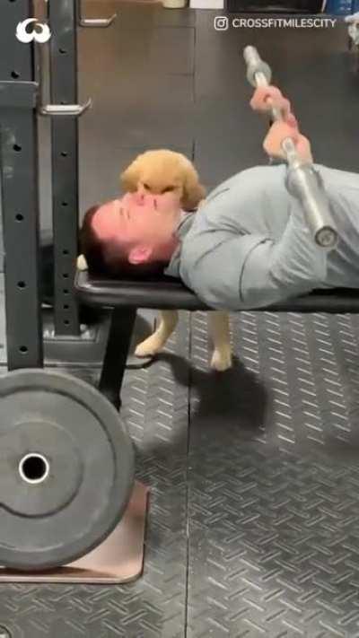 Workout with dad 😅😍