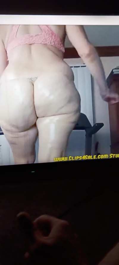 Her slow-mo juicy jiggles made me blow my load