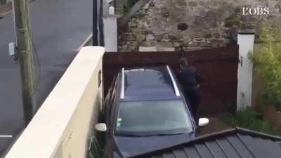 How they arrest an armed citizen in France