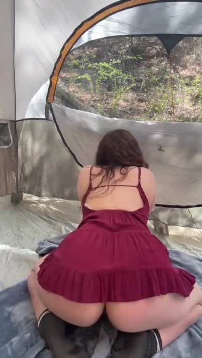 just a heads up that I offer extras like ratings/panties/customs/cam shows/sexting - please message me on OF to arrange, I don't do reddit chat ❤️