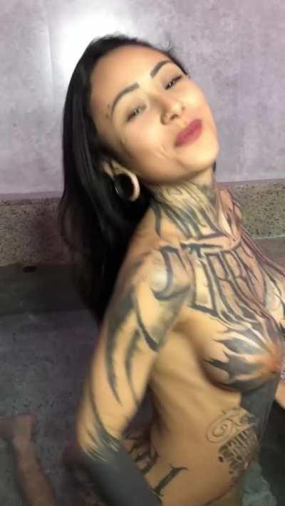 We'd have a fun night in that bathtub