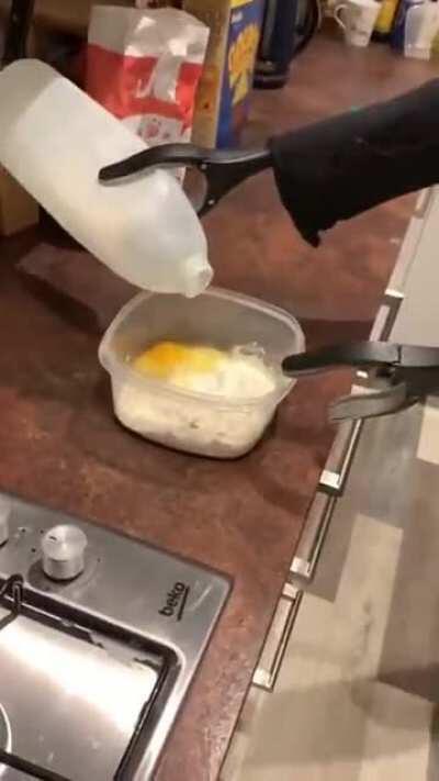 Cursed_pancake_maker