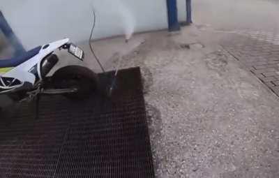 wcgw pressing a random button