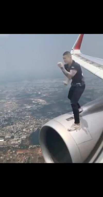 Diego Sanchez on his way to fight island