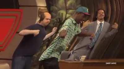 Logging into Obey Me be like