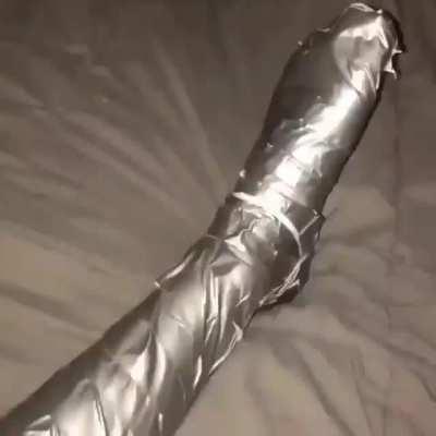 Es idea mi o se parece a Keanu sin barba