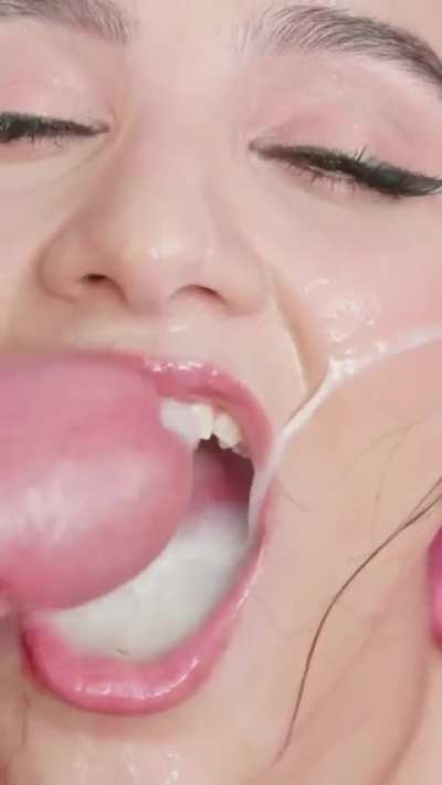 Min Galilea has swallowed 308 loads for Premium Bukkake in total....!