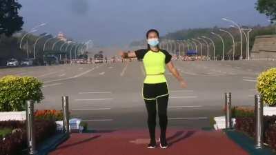 Já vi vários golpes de Estado, mas esse é o primeiro com líder de torcida