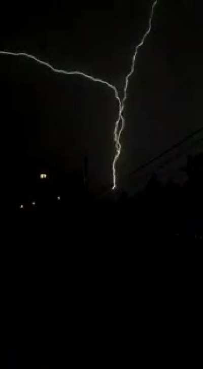 Grabbed a good shot of the lightening around 4 am.