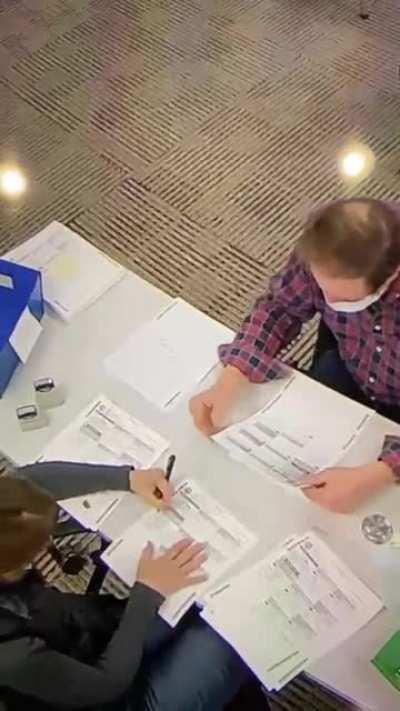 Uh...should poll workers be filling out ballots in Delco, PA?