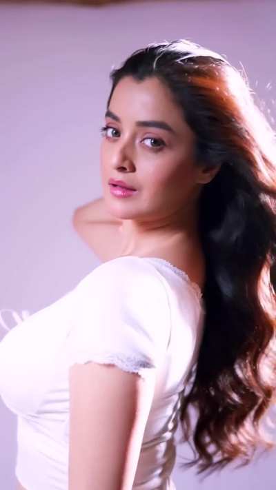 Darshana with her huge jugs