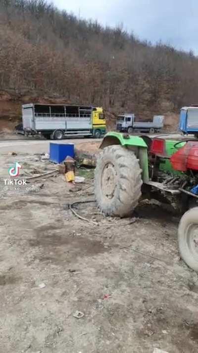 Још један млади таленат који је напустио Србију!