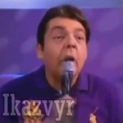 *Mano Me ajude kkkkkkkkkkkkkkkkkkkkkkkkkkkkkk* (A tecnologia agora foi longe de mais) skskskkskk