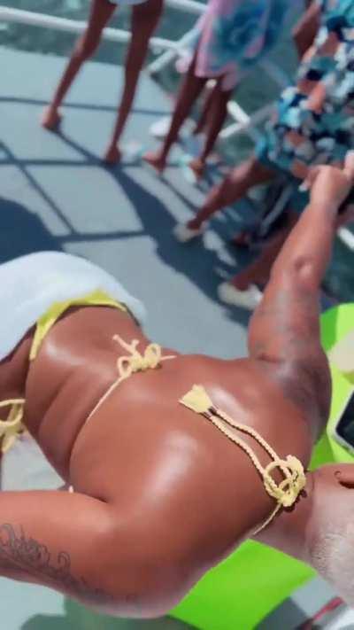 #Baha Ends with an “A” right 👀 (@bahayogi)