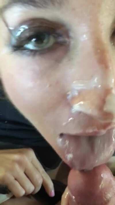 Lick up all that yummy cum!