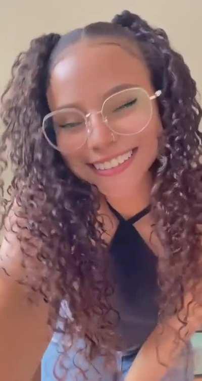 Emily B (@xemily.smilesx)