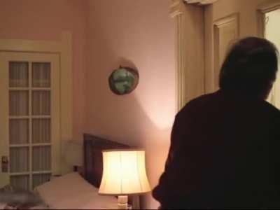 Tikrasis serijinis žudikas šiuo metu, žudo savo sukurta technika 😦