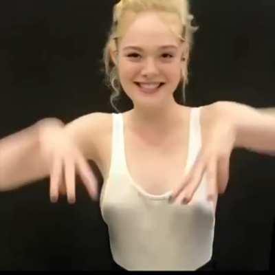 Who wants to help me use Elle Fanning?