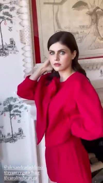 Penetrating eye contact (clip from 2/14/22)