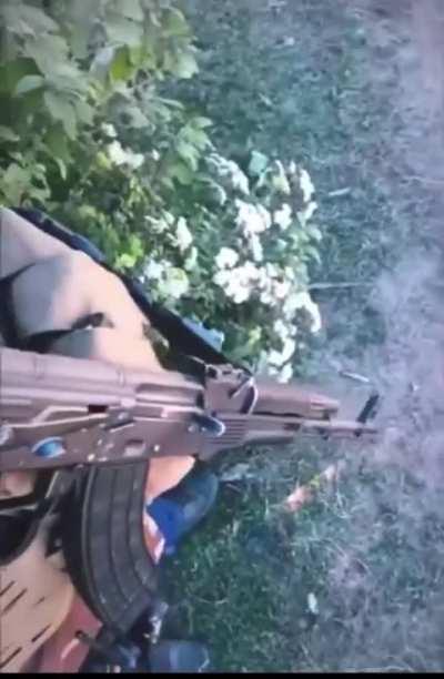 Heavily armed flechas 🏹 at a checkpoint in Zacatecas